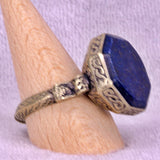 Handgravierter Lapislazuli Ring